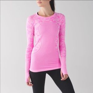 Lululemon Long sleeve swiftly tech